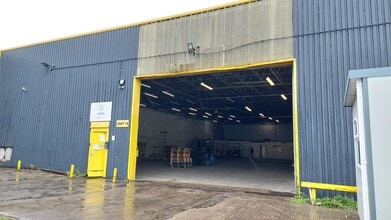 Withey Duffryn Ct, Ystrad Mynach for lease Building Photo- Image 1 of 8