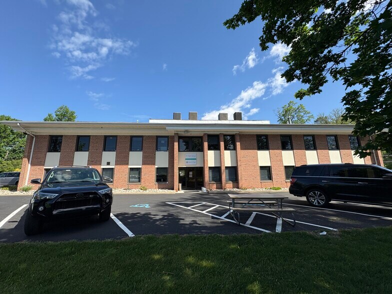 1440 Russell Rd, Paoli, PA à vendre - Photo du bâtiment - Image 3 de 7