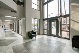 3102-3104 E Indian School Rd, Phoenix, AZ for lease Interior Photo- Image 2 of 2