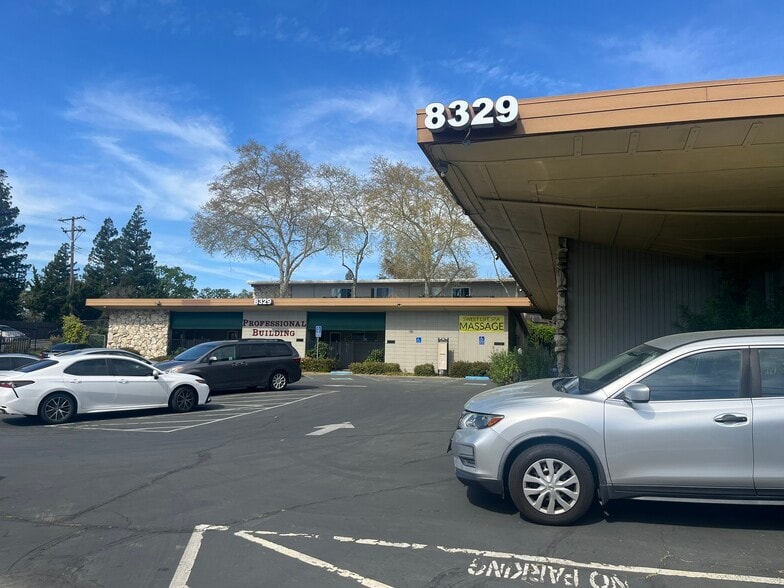 8329 Fair Oaks Blvd, Carmichael, CA for sale - Building Photo - Image 2 of 8