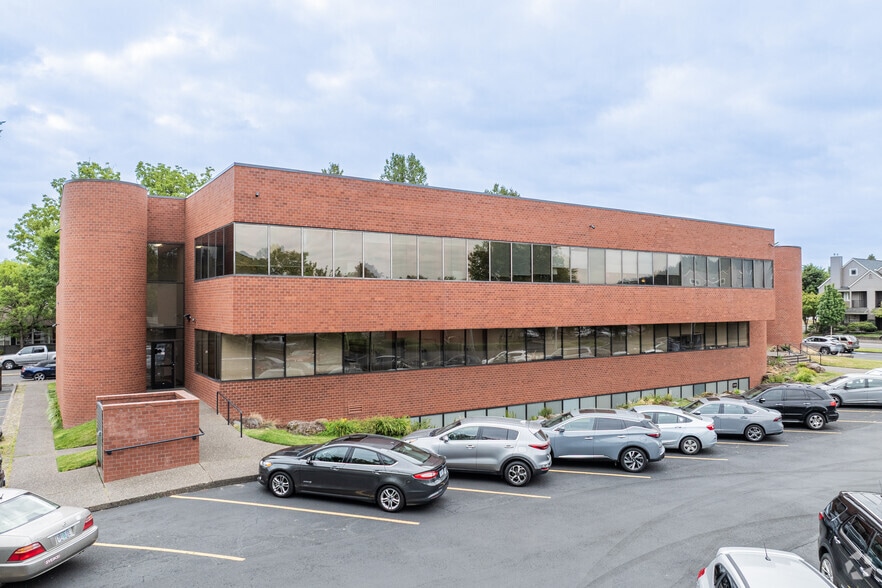 501 NE Hood Ave, Gresham, OR for lease - Building Photo - Image 2 of 4