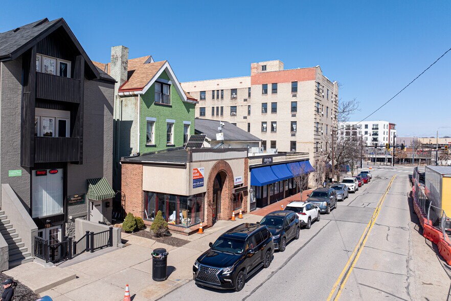 236 Shady Ave, Pittsburgh, PA à louer - Photo du bâtiment - Image 2 de 24