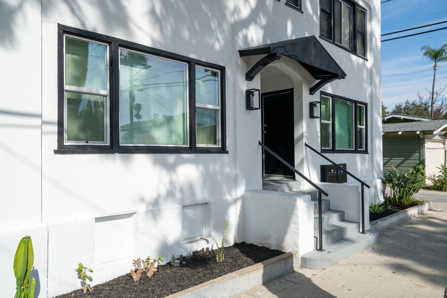 415 W Pine St, Santa Ana, CA for sale - Building Photo - Image 3 of 23