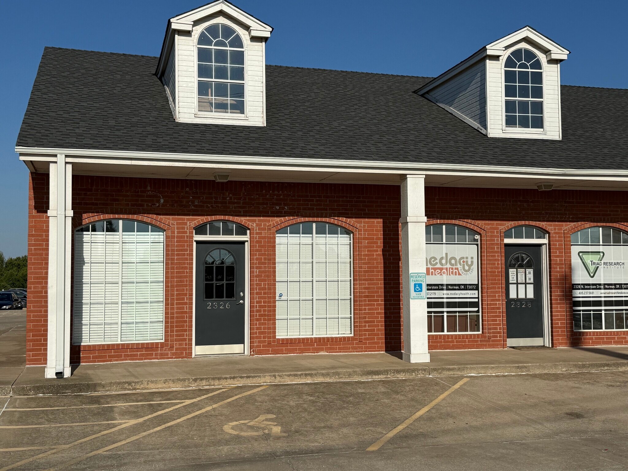 2326-2350 N Interstate Dr, Norman, OK for lease Building Photo- Image 1 of 6
