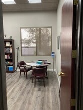 64 N Pecos Rd, Henderson, NV à louer Photo intérieure- Image 2 de 5