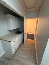 6718-6726 Lone Oak Blvd, Naples, FL for lease Interior Photo- Image 2 of 5