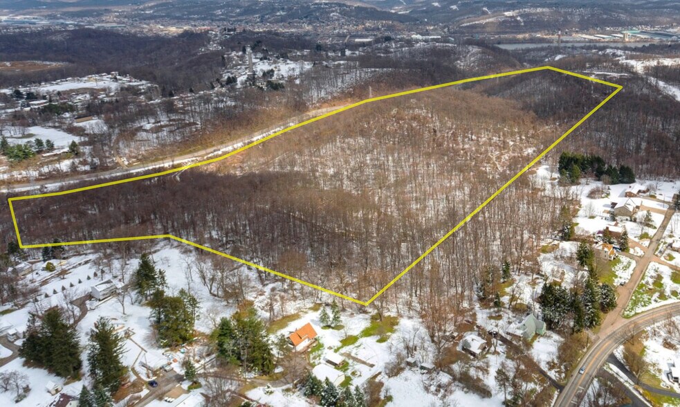 Laurel Rd, Aliquippa, PA à vendre - Aérien - Image 2 de 3