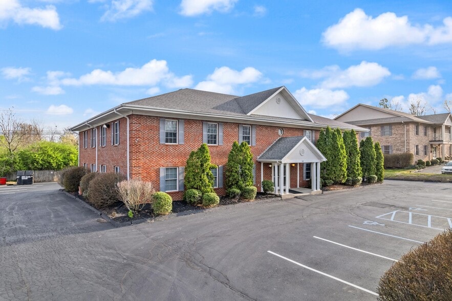 103 Wind Haven Dr, Nicholasville, KY à louer - Photo du bâtiment - Image 3 de 15