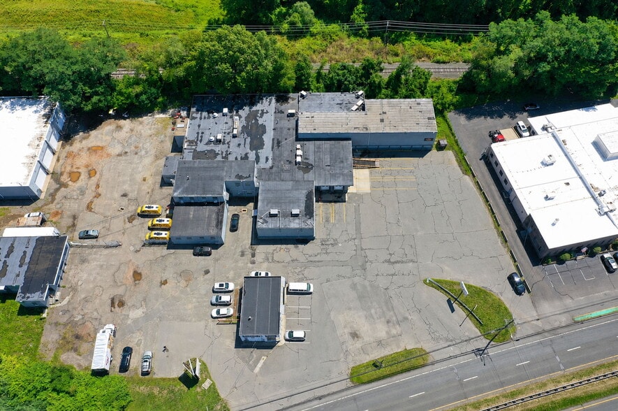 1510 John Fitch Blvd, South Windsor, CT for lease - Building Photo - Image 2 of 32
