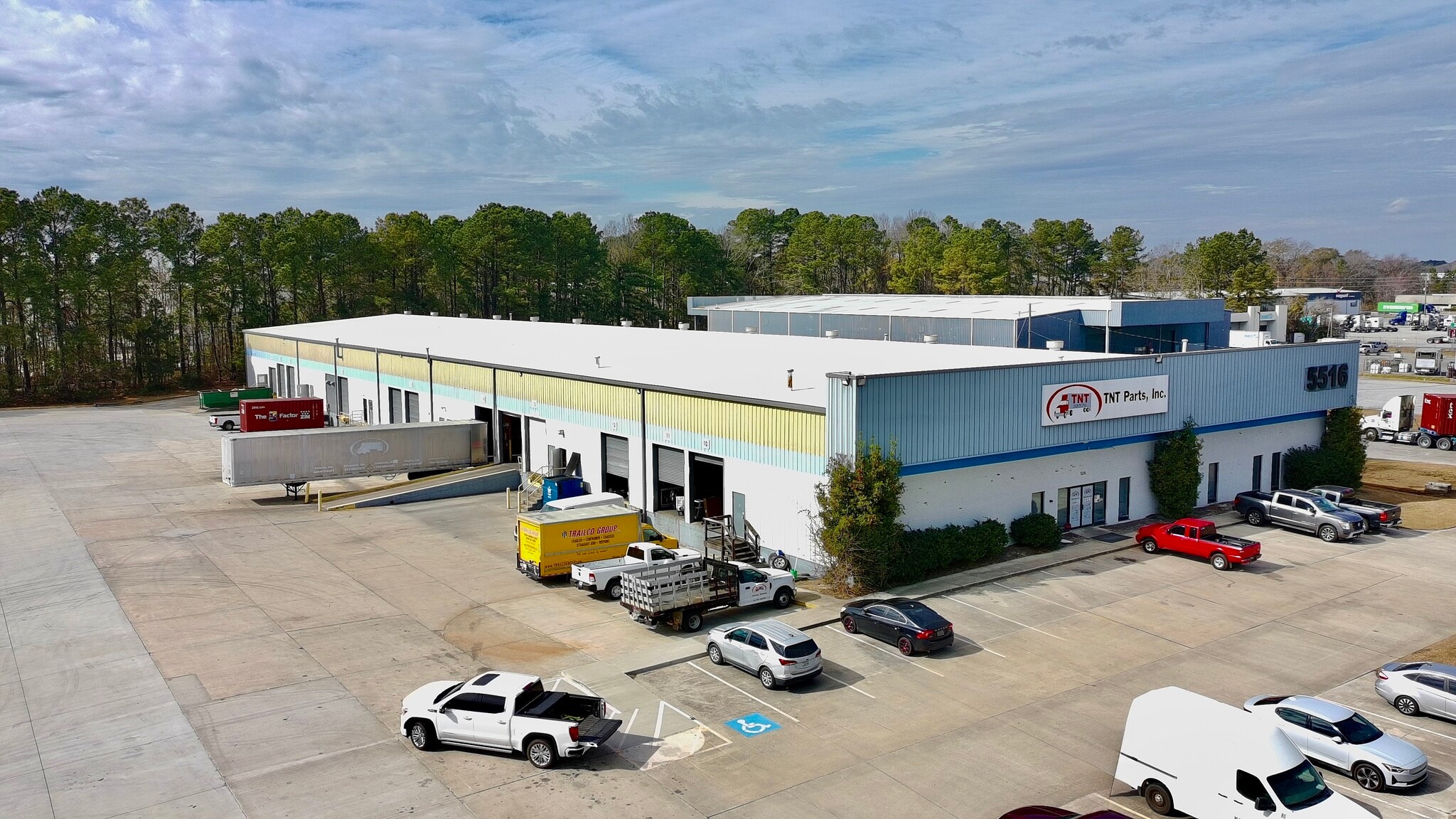 5516 Export Blvd, Garden City, GA for lease Primary Photo- Image 1 of 7
