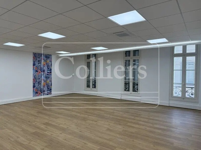 36 Rue De La Republique, Marseille for lease - Interior Photo - Image 1 of 3