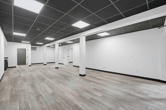 21 W Mountain St, Fayetteville, AR for lease Interior Photo- Image 2 of 18