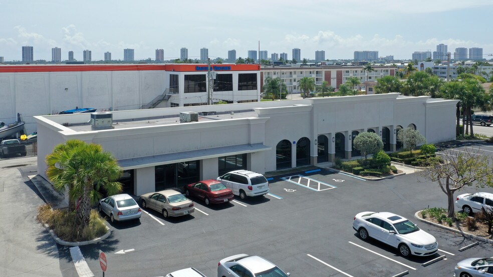 300 US Highway 1, North Palm Beach, FL à louer - Photo du bâtiment - Image 3 de 11