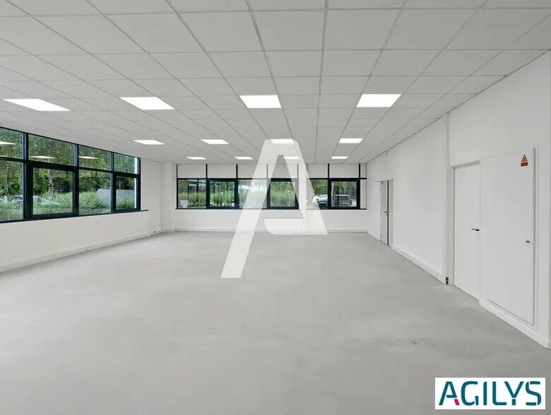 Flex dans Saclay à louer - Photo intérieure - Image 3 de 12