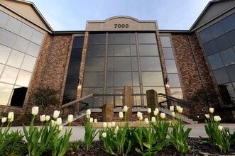 7000 Stonewood Dr, Wexford, PA for lease Interior Photo- Image 1 of 4