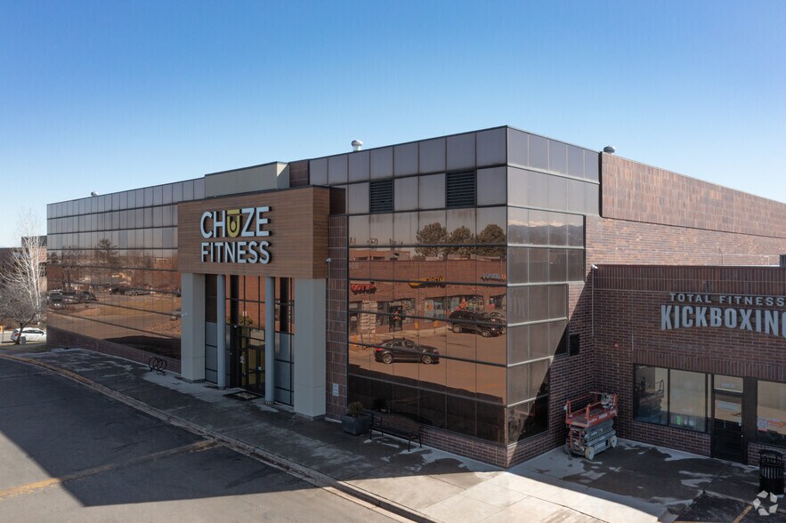 8936-9046 W Bowles Ave, Littleton, CO à louer - Photo du bâtiment - Image 3 de 6