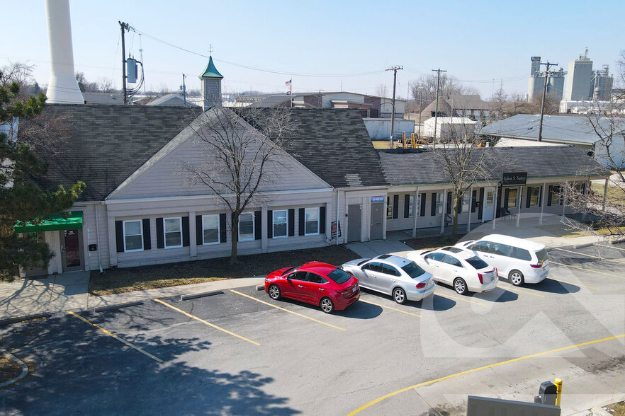 705 Conant St, Maumee, OH à vendre - Photo du bâtiment - Image 1 de 8