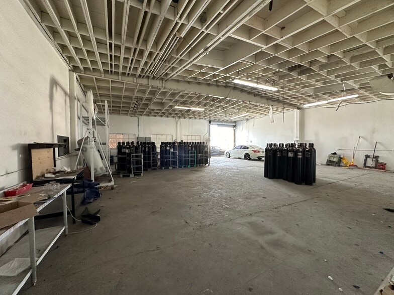5107-5109 E Washington Blvd, Commerce, CA à louer - Photo intérieure - Image 3 de 10
