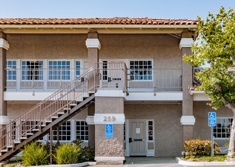 265 S Randolph Ave, Brea, CA for lease - Building Photo - Image 2 of 6