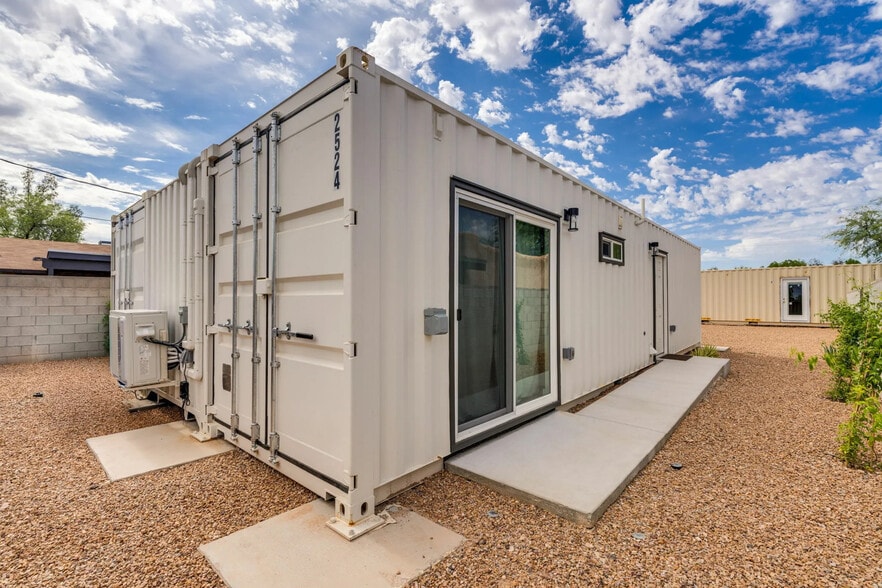 2524 E Lester St, Tucson, AZ à vendre - Photo du bâtiment - Image 2 de 15