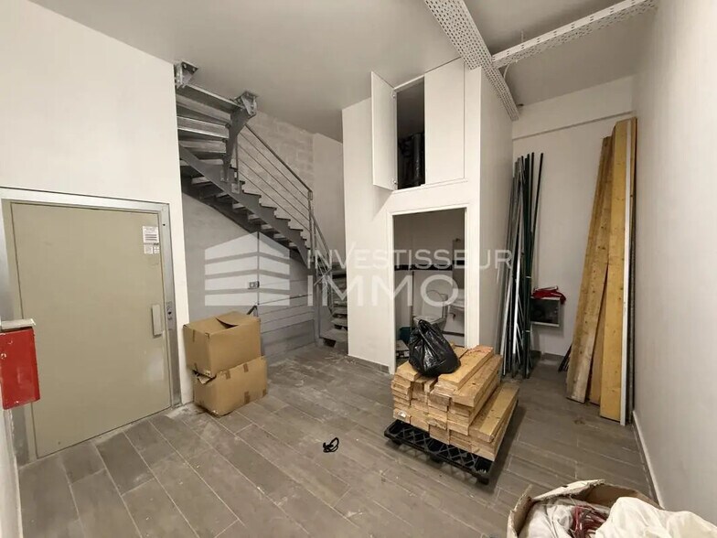 Commerce de détail dans Tremblay-en-France à louer - Photo intérieure - Image 2 de 6