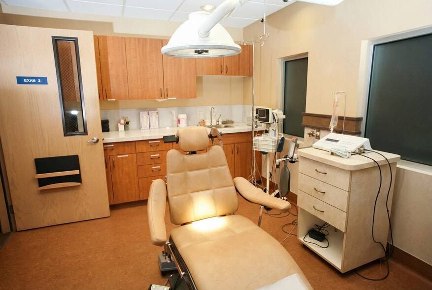 1809 4th St, Marysville, WA for sale - Building Photo - Image 2 of 10