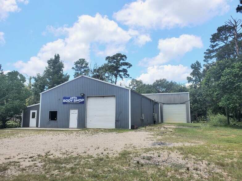 1544 Jefferson Chemical Rd, Conroe, TX à vendre - Photo du bâtiment - Image 2 de 50