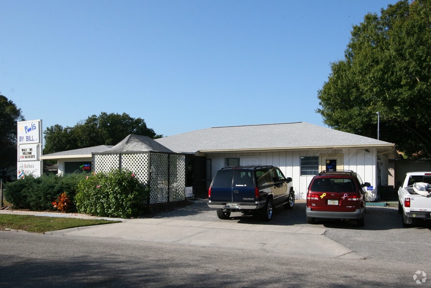 4800 Manatee Ave, Bradenton, FL for sale - Building Photo - Image 2 of 6