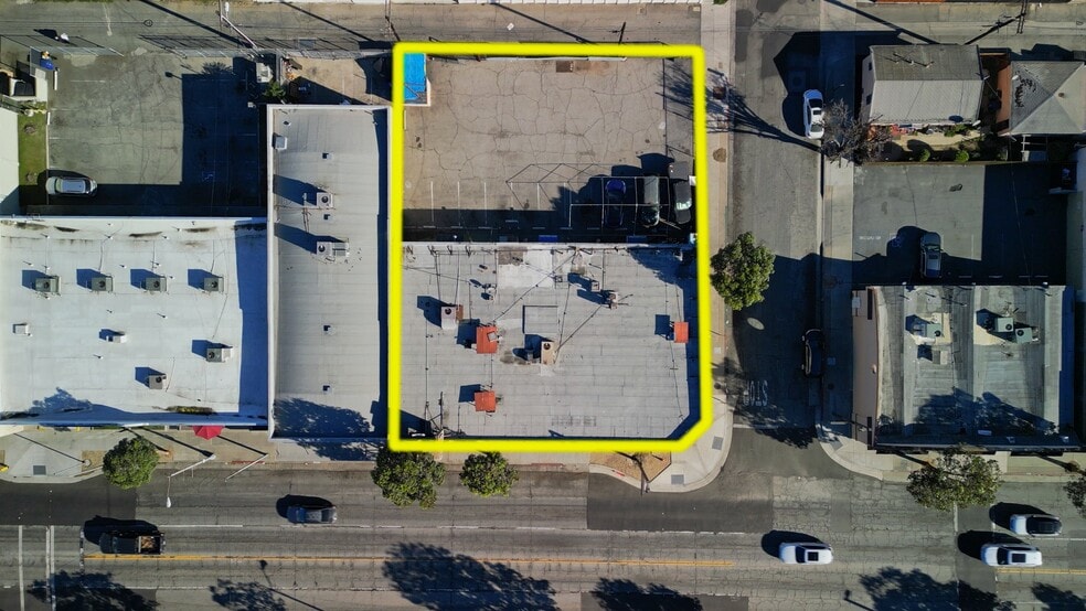 3423-3433 Tweedy Blvd, South Gate, CA for sale - Building Photo - Image 3 of 9