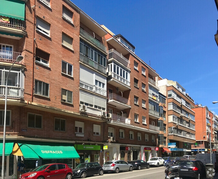 Calle de Cartagena, 117, Madrid, Madrid for lease - Building Photo - Image 2 of 4