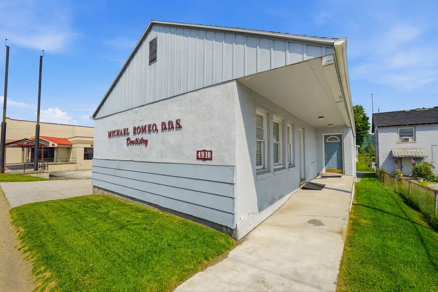 4910 Maccorkle Ave SW, Charleston, WV for sale - Building Photo - Image 2 of 26