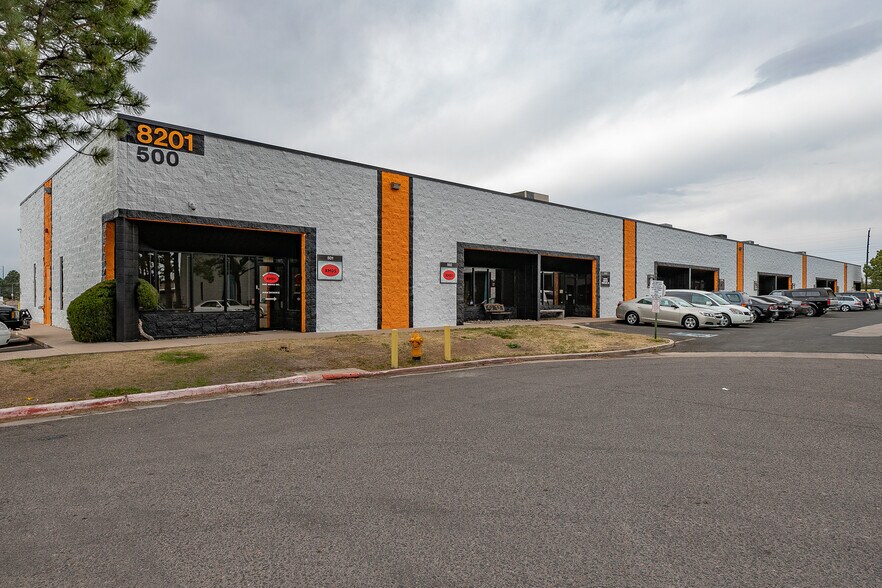 8200 E Pacific Pl, Denver, CO à louer - Photo du bâtiment - Image 3 de 51