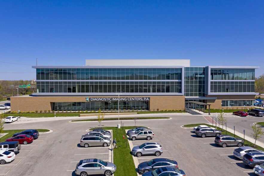 6650 W 110th St, Overland Park, KS à louer - Photo du bâtiment - Image 3 de 4