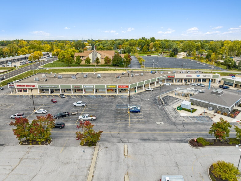 5946-5992 W Jefferson Blvd, Fort Wayne, IN for sale - Primary Photo - Image 1 of 35