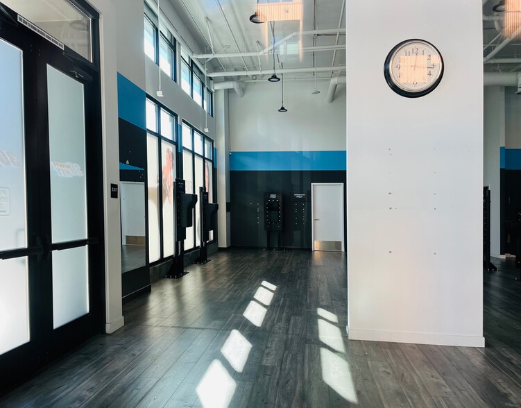 180 3rd St, Oakland, CA for lease - Building Photo - Image 2 of 8