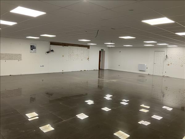 London Rd, Pembroke Dock for lease Interior Photo- Image 1 of 2