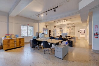 119 W 8th St, Austin, TX for lease Interior Photo- Image 2 of 48