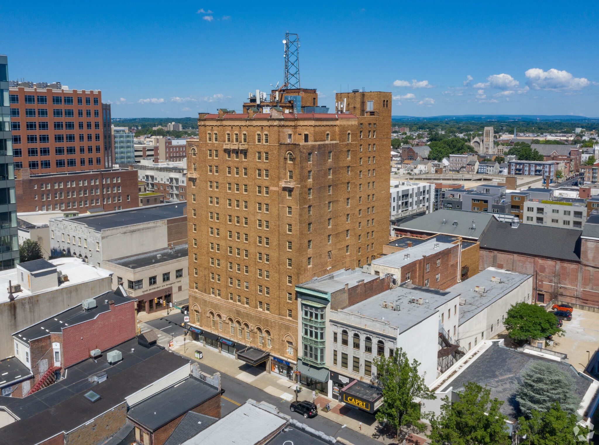 555 Hamilton St, Allentown, PA for sale Building Photo- Image 1 of 12