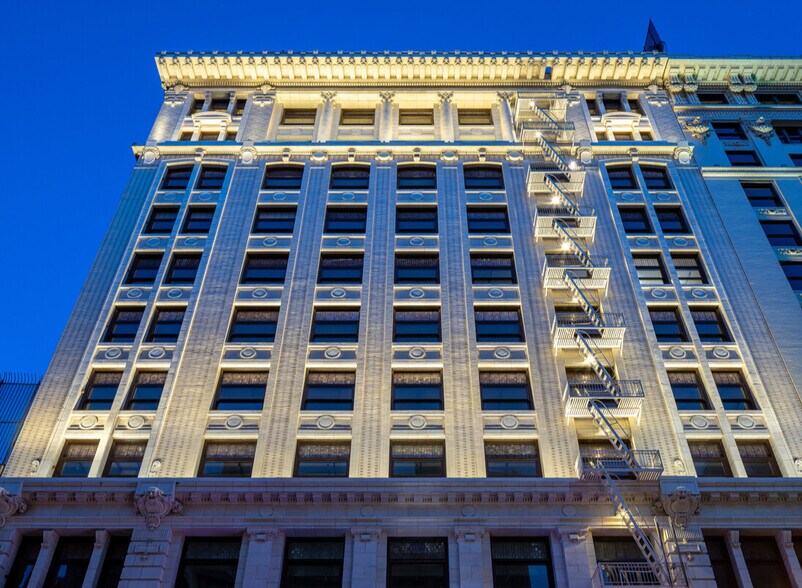 740-748 S Broadway, Los Angeles, CA à louer - Photo du bâtiment - Image 2 de 7
