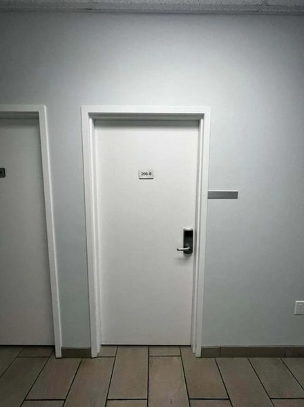 951 Caroline St, Key West, FL for lease - Interior Photo - Image 3 of 11