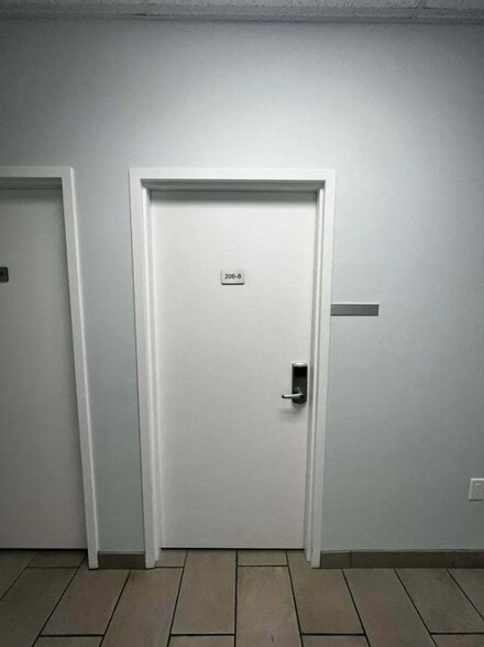 951 Caroline St, Key West, FL à louer - Photo intérieure - Image 3 de 11