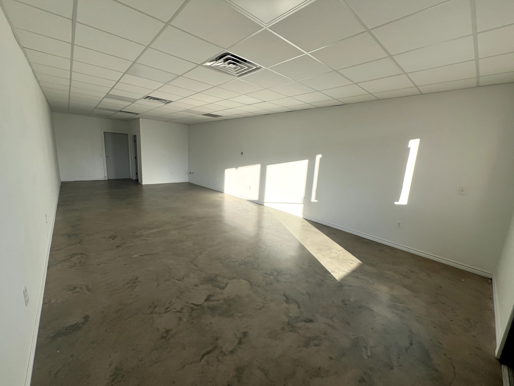 15306 N US Highway 69, Pollok, TX à louer Photo intérieure- Image 1 de 6