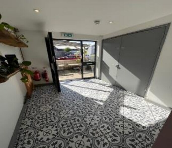 Alstone Ln, Cheltenham à louer - Photo intérieure - Image 3 de 6