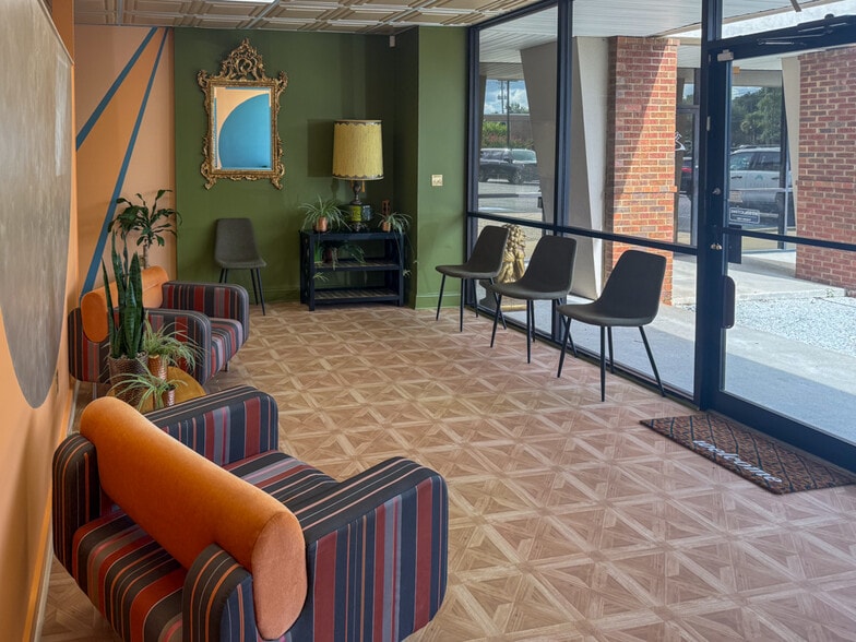 1300 Savannah Hwy, Charleston, SC for lease - Building Photo - Image 3 of 19