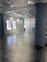 309 23rd St, Miami Beach, FL for lease Interior Photo- Image 2 of 10