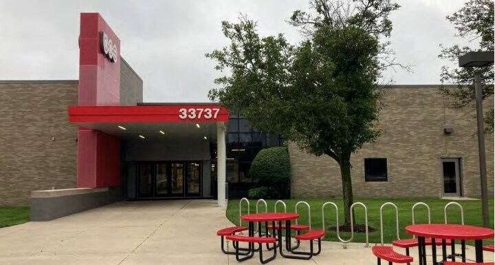 33737 W 12 Mile Rd, Farmington Hills, MI à louer - Photo du bâtiment - Image 1 de 14