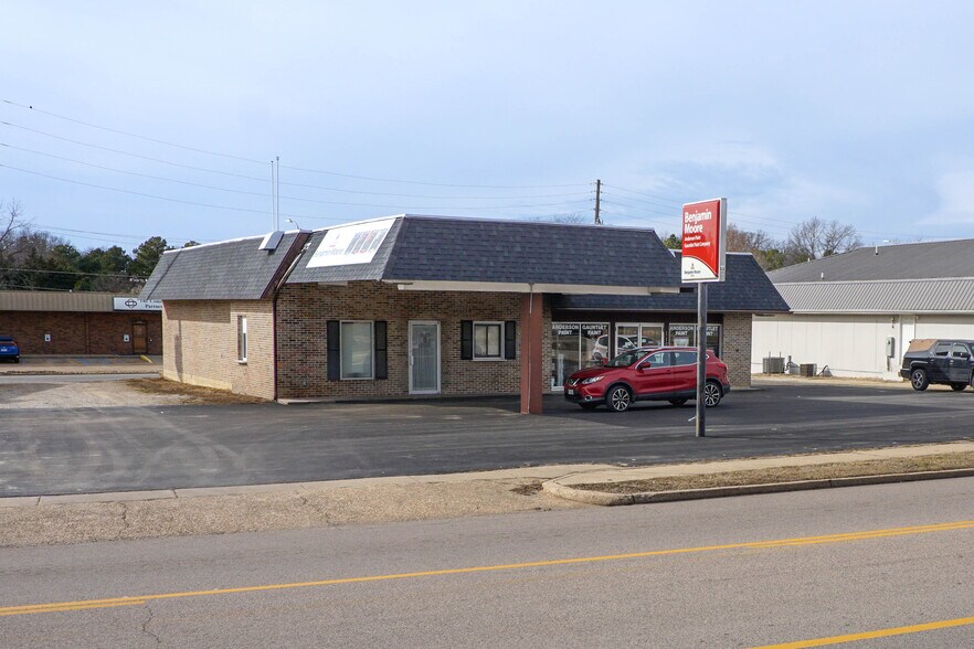 1107 Forum Dr, Rolla, MO à vendre - Photo du bâtiment - Image 3 de 4