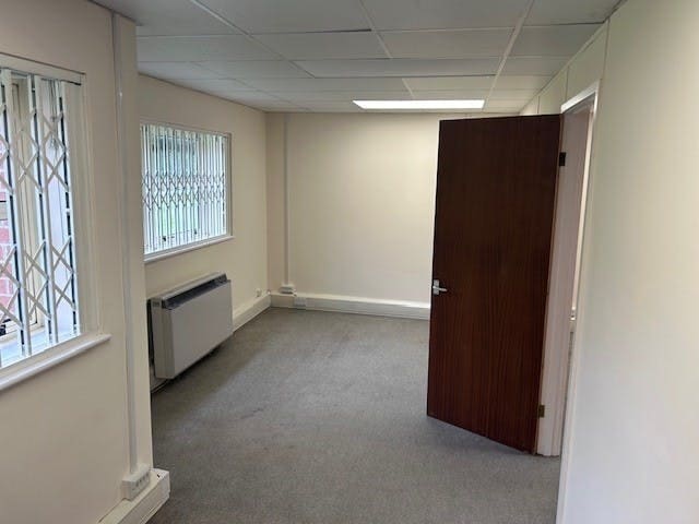 Murdock Rd, Swindon for lease Interior Photo- Image 1 of 3