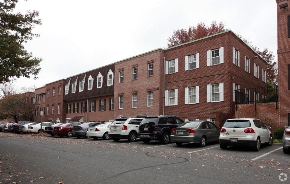 1497 Chain Bridge Rd, McLean, VA for lease - Primary Photo - Image 2 of 20