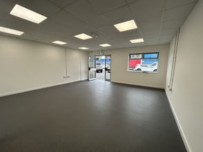 62 Valley Rd, Plymouth for lease Interior Photo- Image 1 of 4